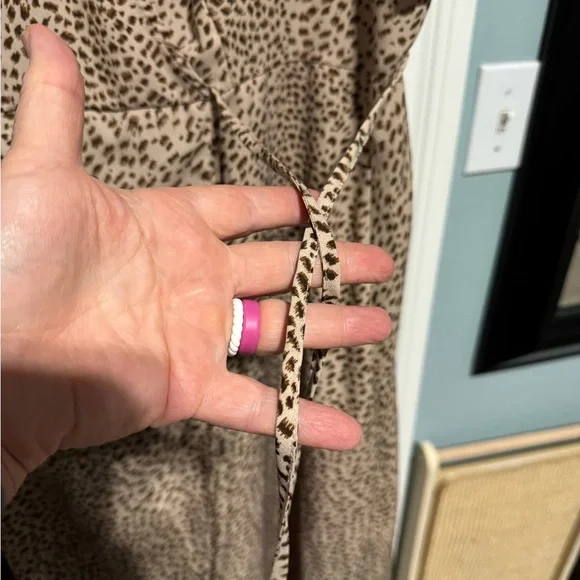 BloomChic 18-20 2XL Flowy Leopard Print Wrap Dress - Picture 5 of 5